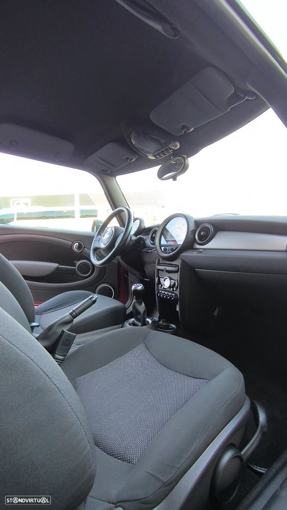 MINI 3 Portas Cooper D - 9