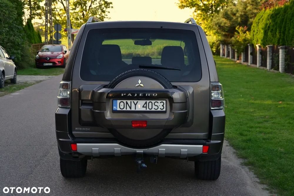 Mitsubishi Pajero 3.2 DID Elegance - 6