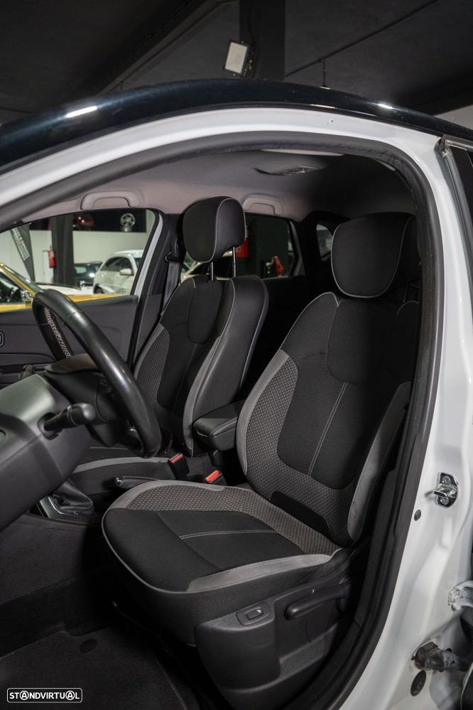 Renault Captur 1.2 TCe Exclusive EDC - 17
