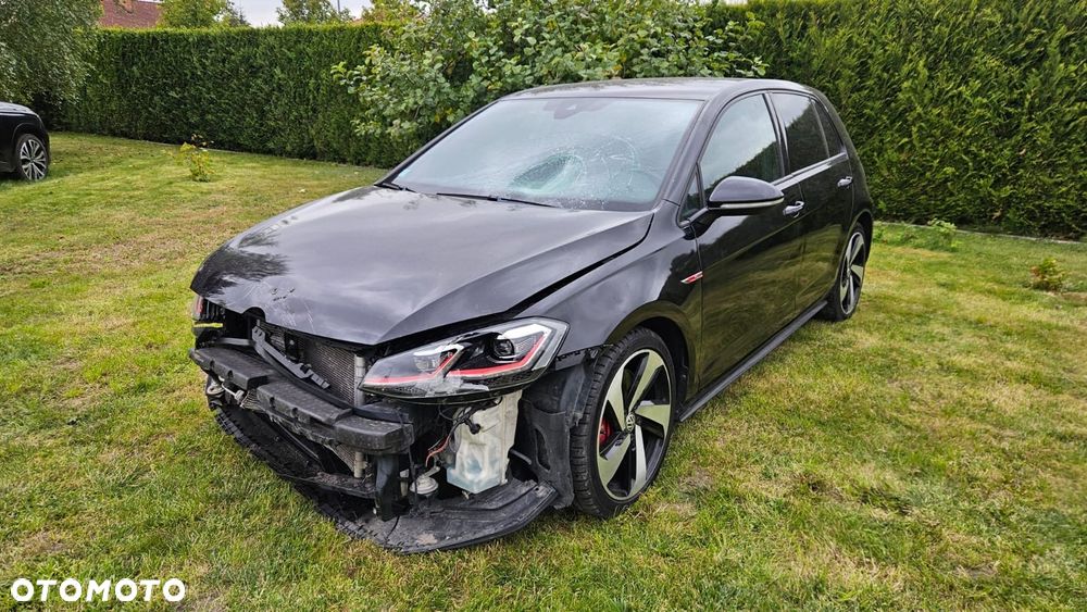 Volkswagen Golf VIII 2.0 TSI GTI DSG - 1