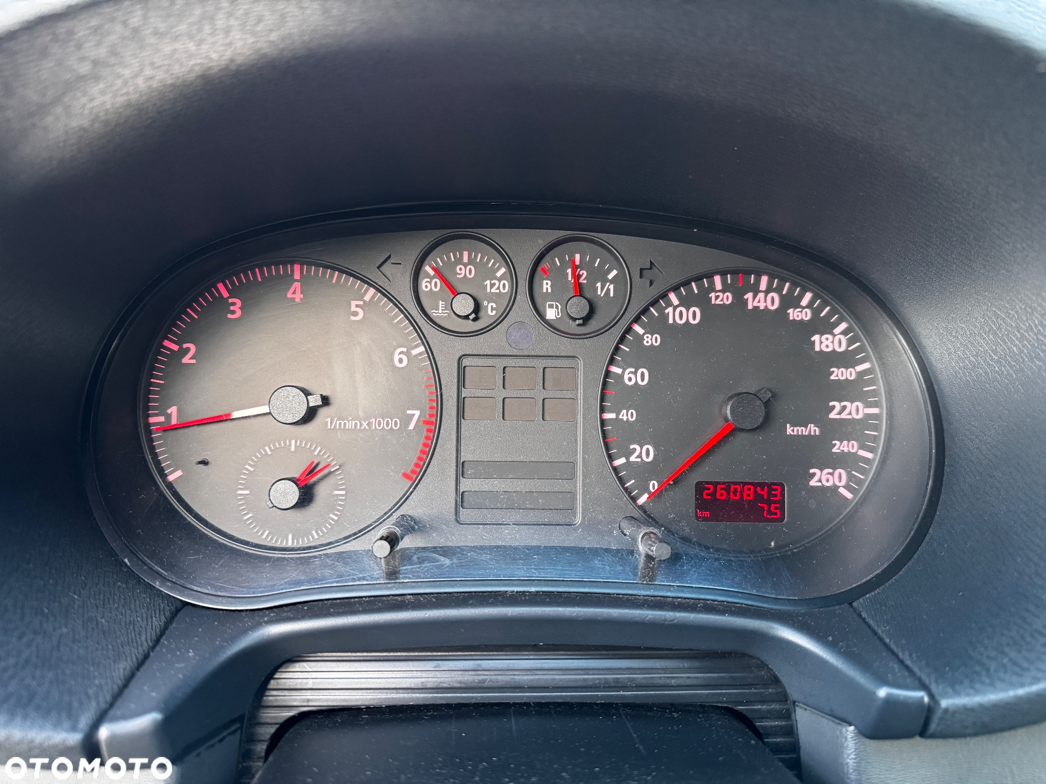 Audi A3 1.6 Ambiente - 10