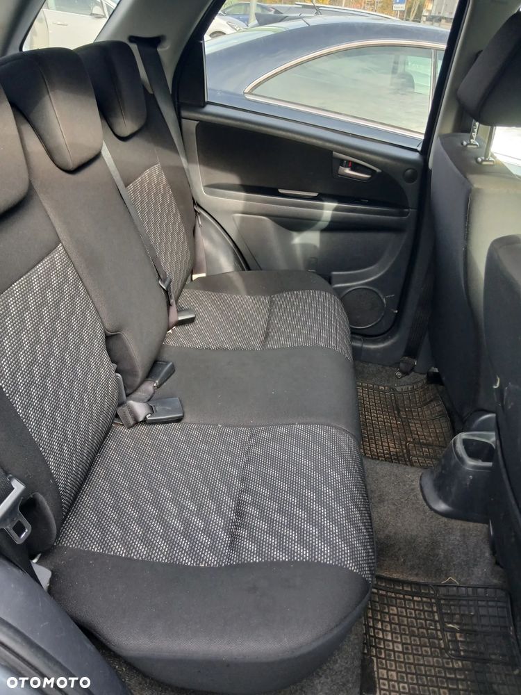 Suzuki SX4 - 15