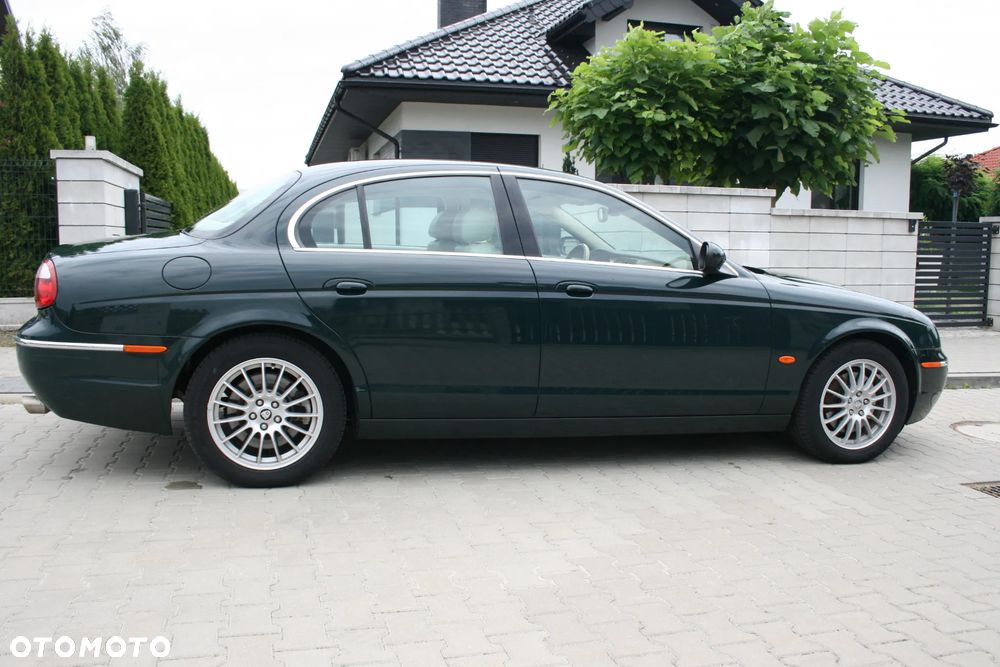 Jaguar S-Type 3.0 V6 Executive - 7