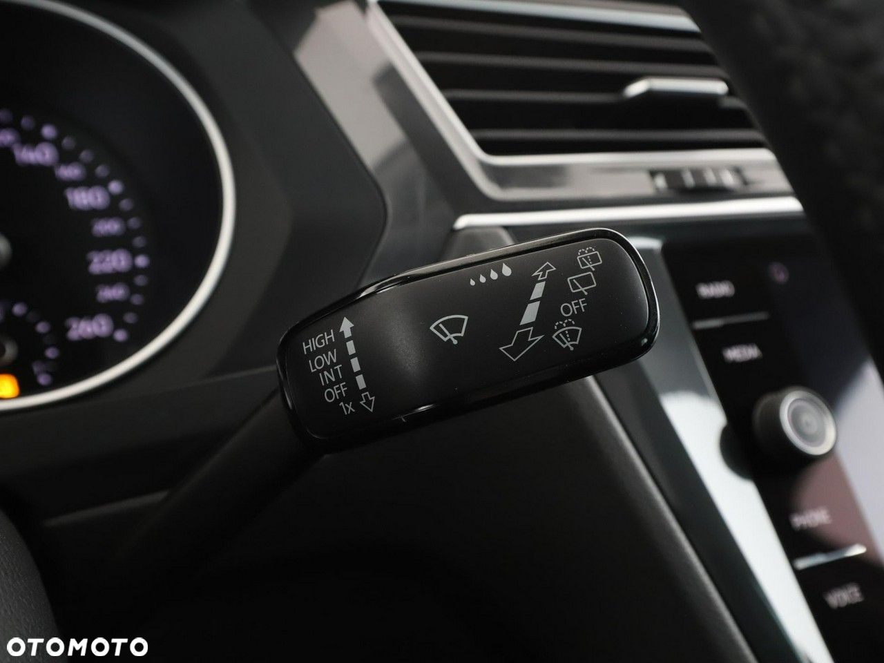 Volkswagen Tiguan 1.5 TSI ACT OPF Comfortline - 33