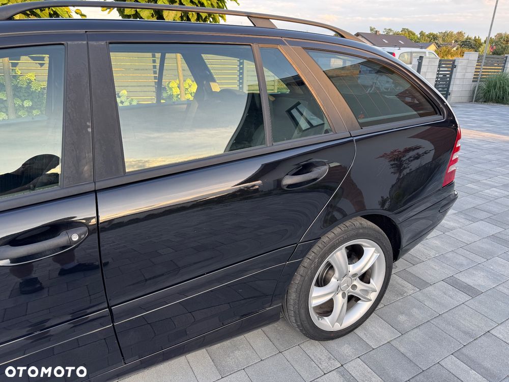 Mercedes-Benz Klasa C 180 T Kompressor Automatik Classic - 6
