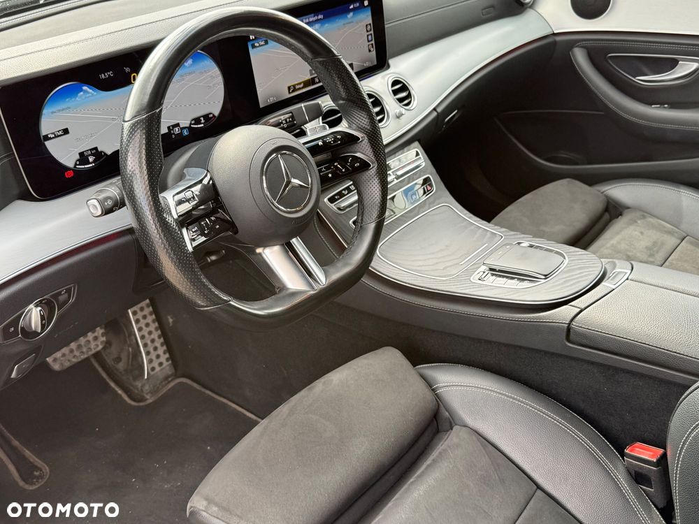 Mercedes-Benz Klasa E 220 d 4-Matic AMG - 25