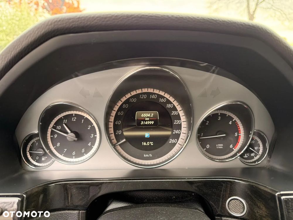 Mercedes-Benz Klasa E 220 CDI BlueEff Avantgarde - 7