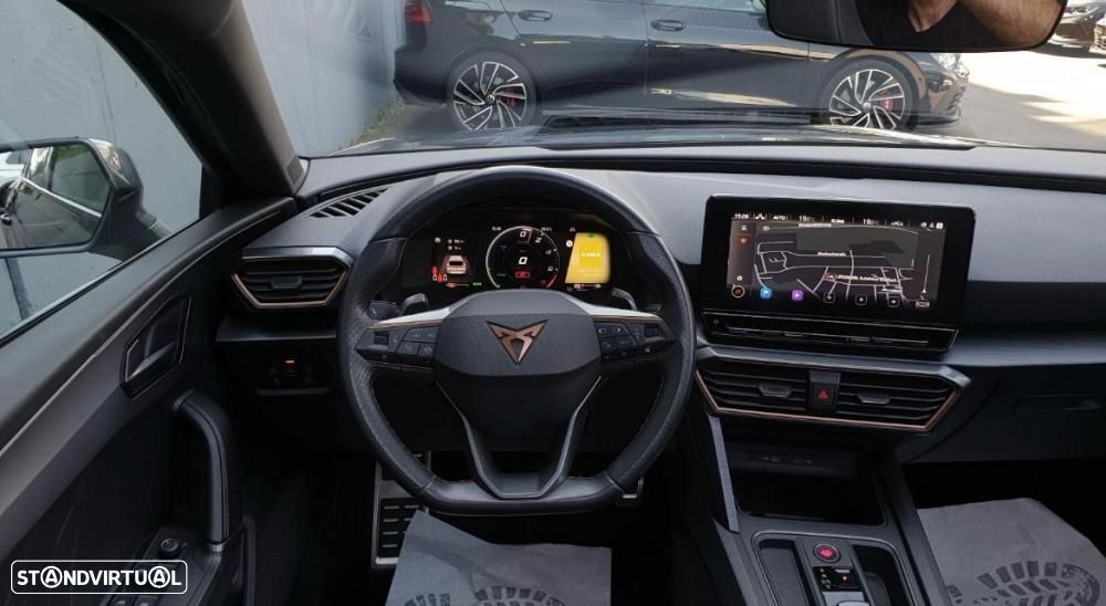 Cupra Leon ST 1.4 e-Hybrid VZ DSG - 13