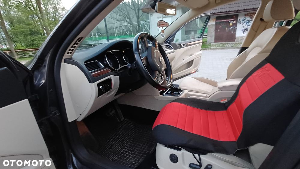 Skoda Superb 2.0 TDI Ambition DSG - 8