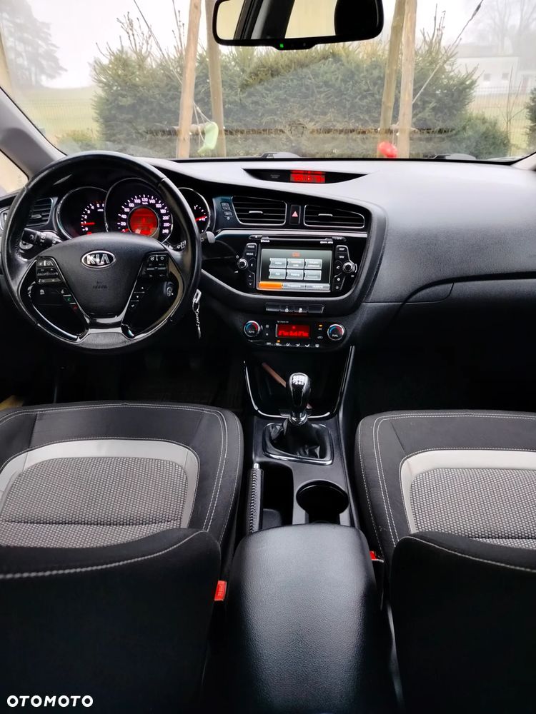 Kia Ceed 1.6 CRDi 128 ISG Edition 7 - 11