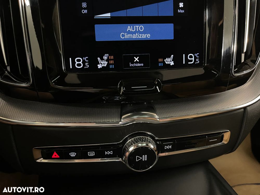 Volvo XC 60 T8 Twin Engine AWD Geartronic Inscription - 24