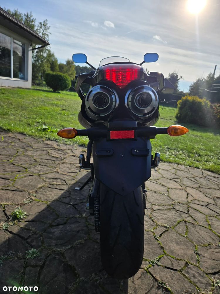 Yamaha FZ6 - 7
