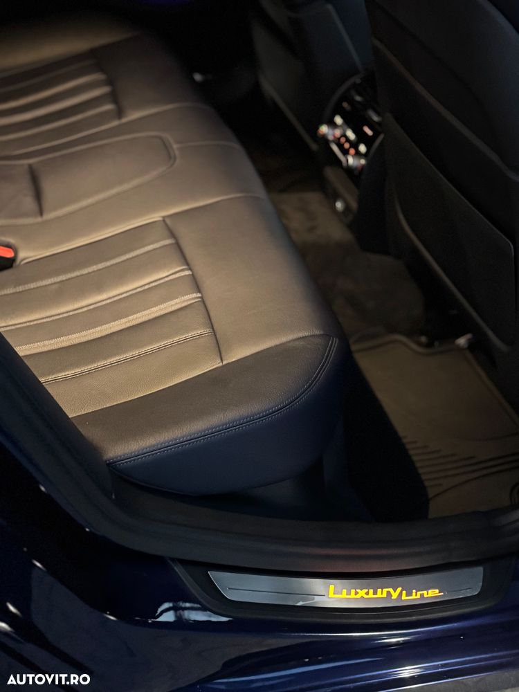 BMW Seria 5 530d xDrive AT - 28