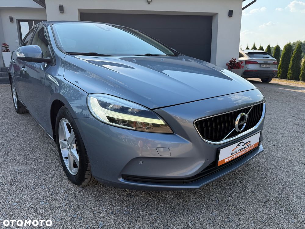 Volvo V40 D3 Momentum - 18