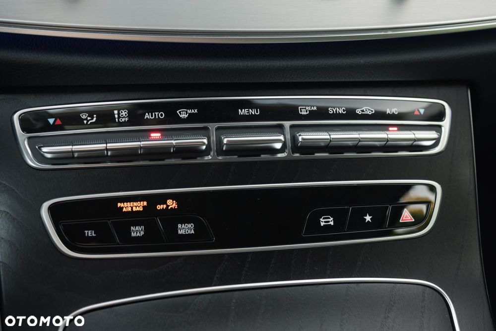 Mercedes-Benz Klasa E - 26