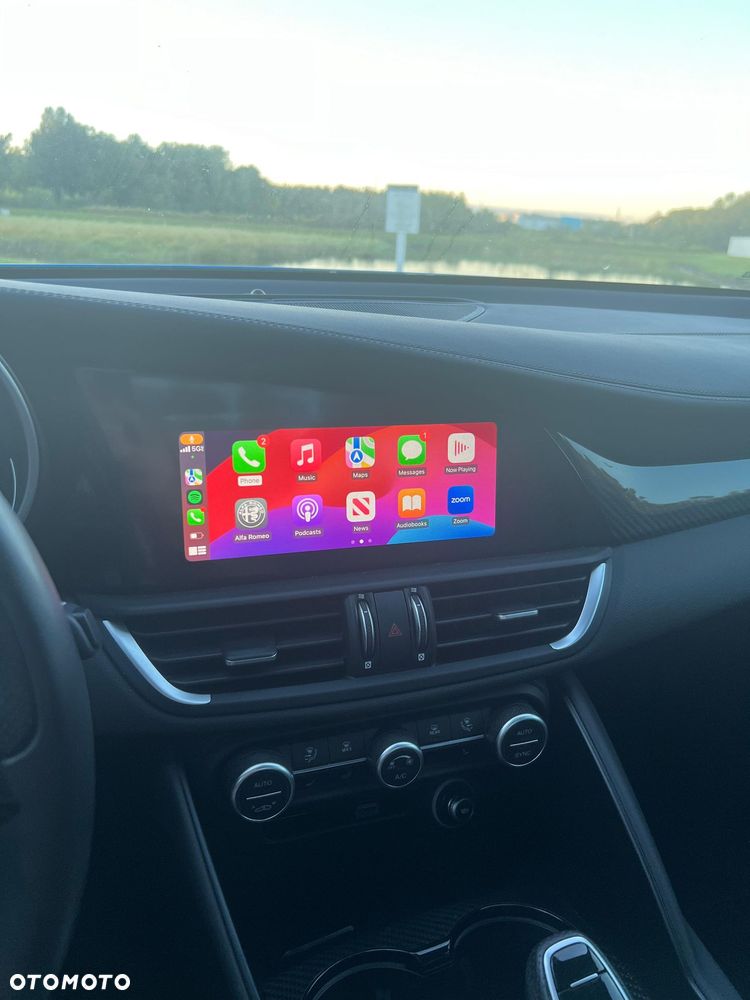 Alfa Romeo Giulia 2.0 Turbo 16V AT8-Q4 Ti - 8