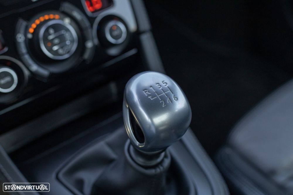 Peugeot RCZ 1.6 THP Onyx - 40