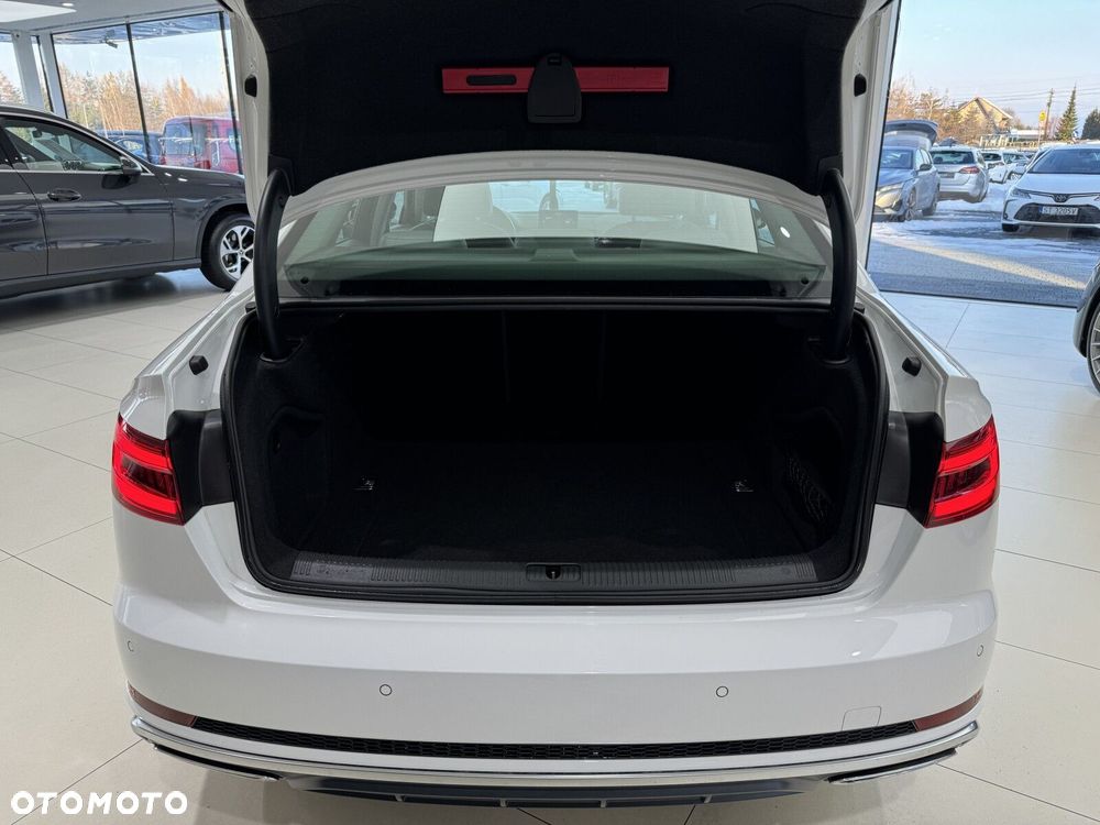 Audi A4 Limousine 35 TFSI S tronic - 17