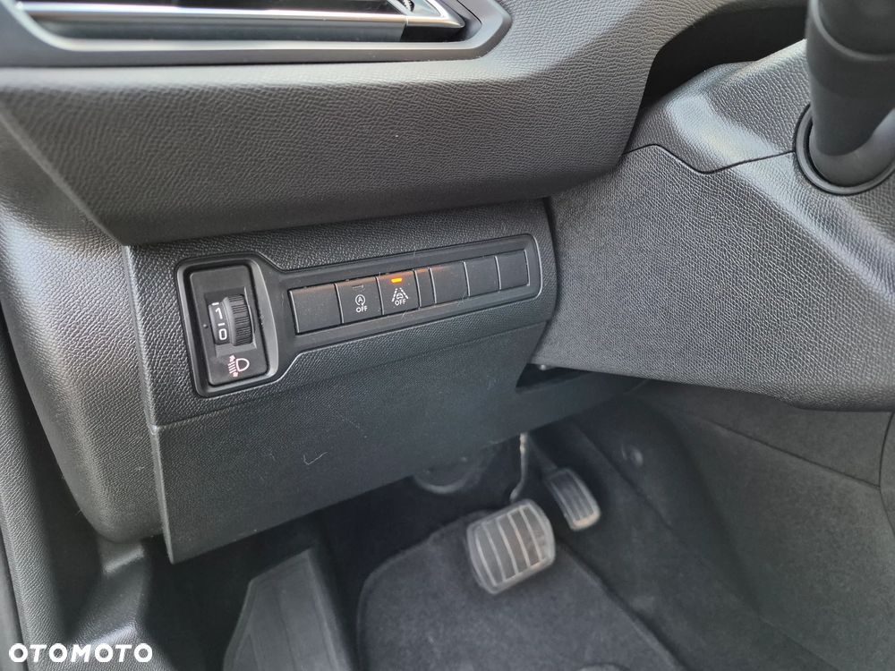 Peugeot 308 1.5 BlueHDi Active S&S EAT6 - 20