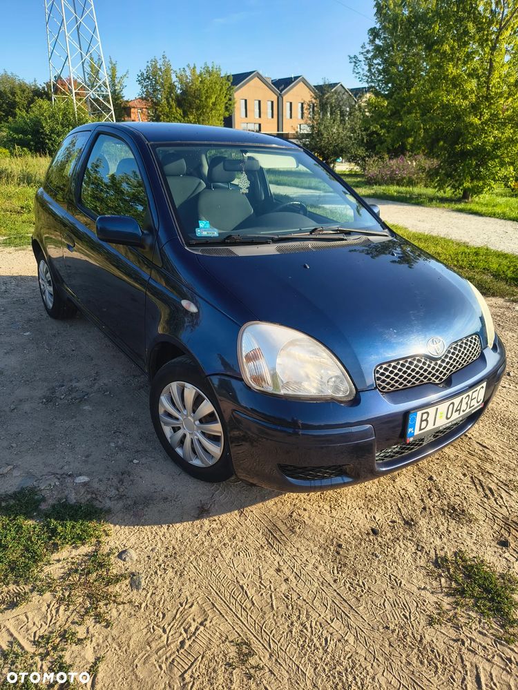 Toyota Yaris 1.0 Sol - 1