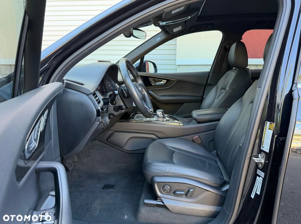 Audi Q7 3.0 TFSI Quattro Tiptronic - 13