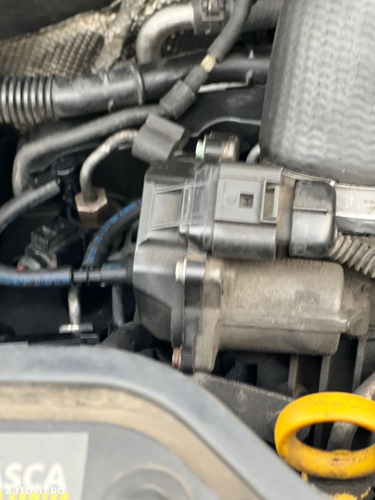 Volkswagen Caravelle - 13