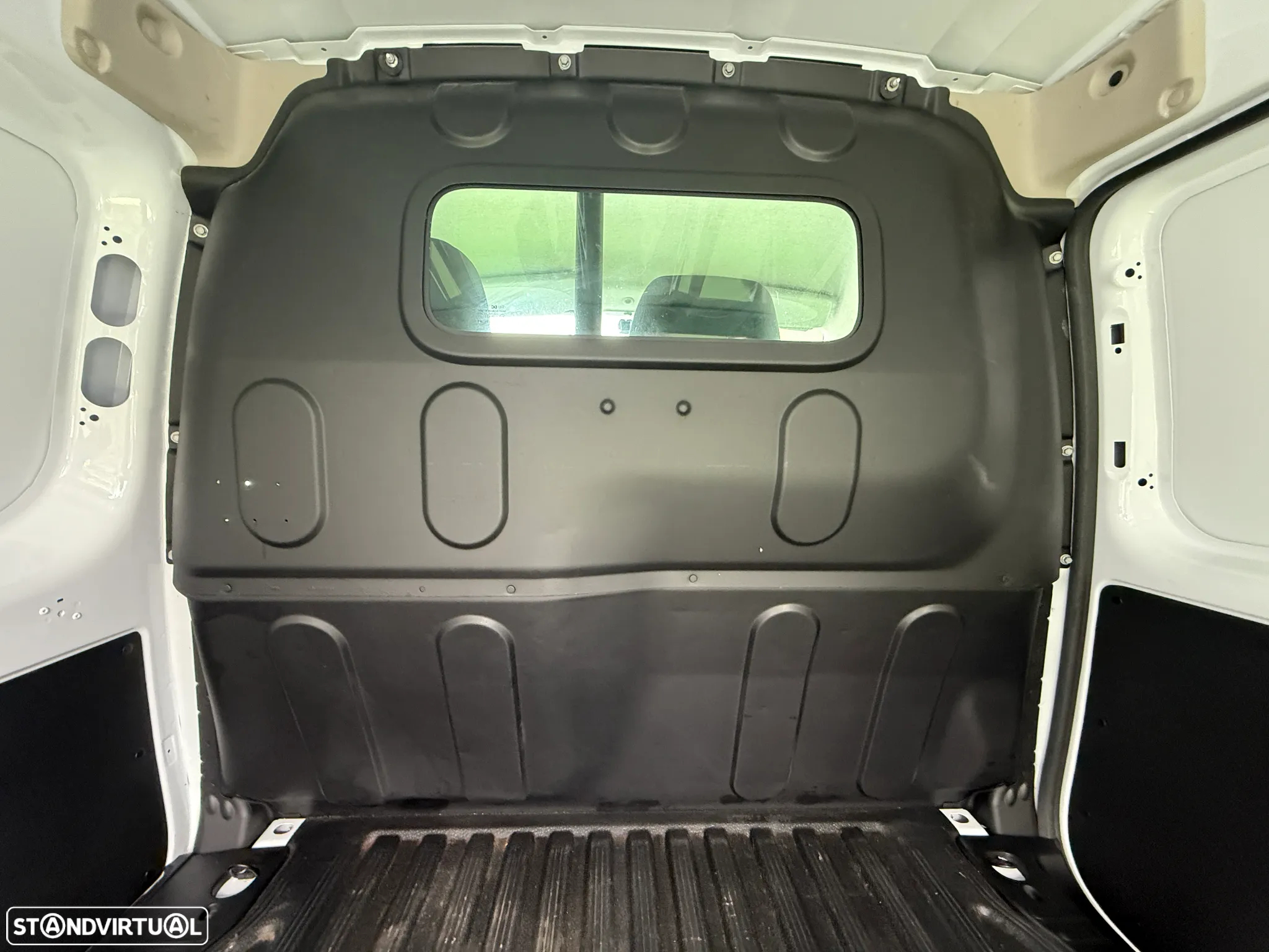 Renault KANGOO 3L - 11