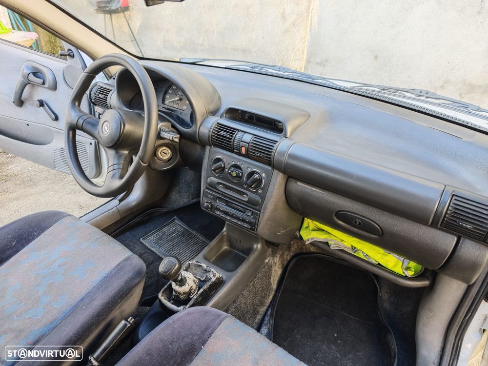 Opel Corsa 1.5 D Eco - 6