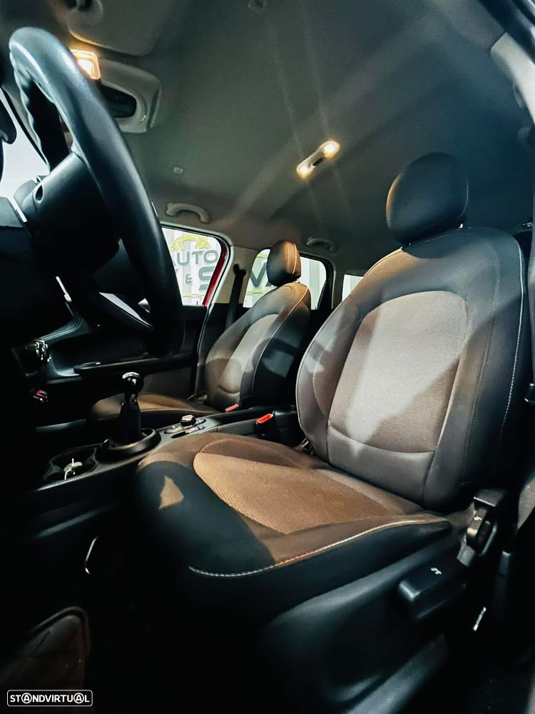 MINI Countryman One D 4Business - 17