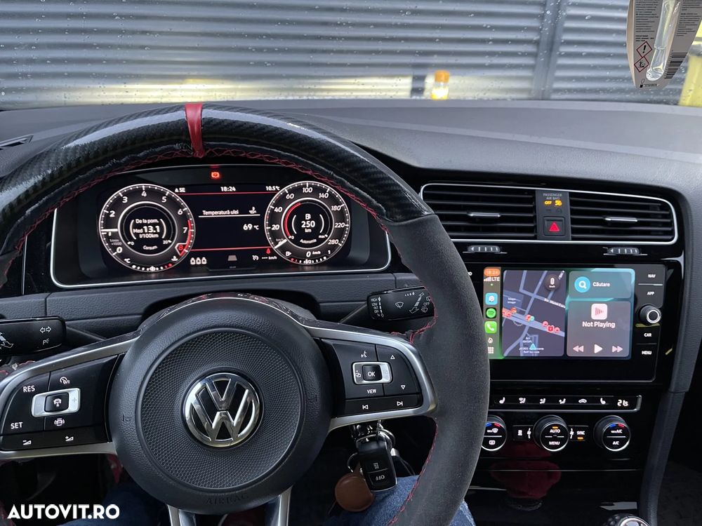 Volkswagen Golf GTI 2.0 TSI OPF Performance - 6