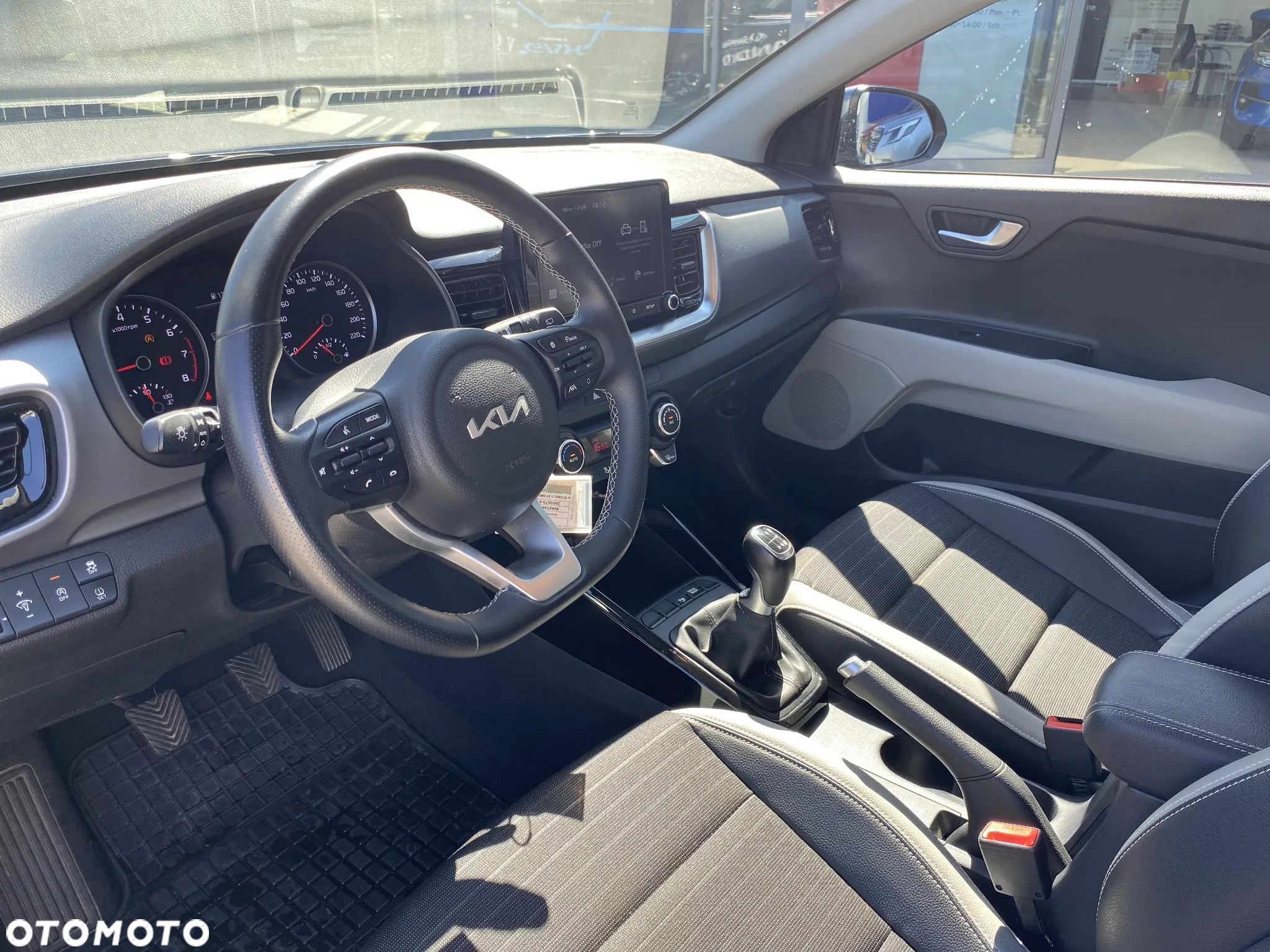 Kia Stonic 1.0 T-GDI L - 9