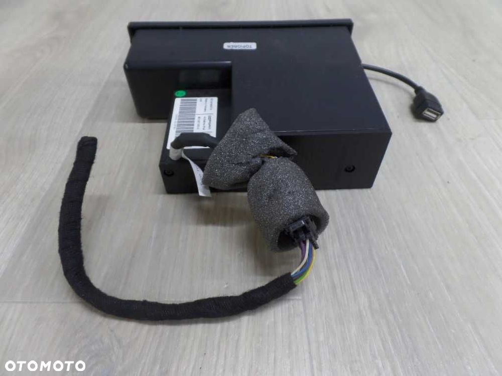 AUDI A3 8P INTERFACE ZLACZE USB 8E0857925C 03-09 - 4