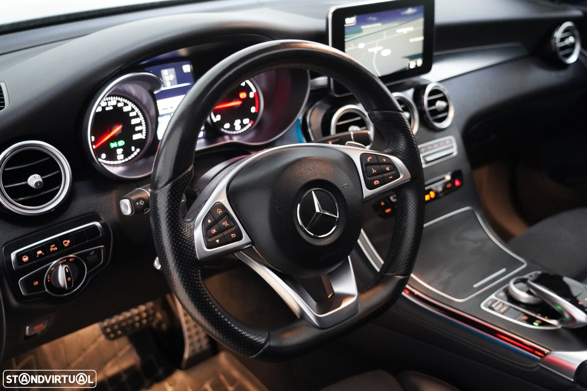 Mercedes-Benz GLC 220 - 9