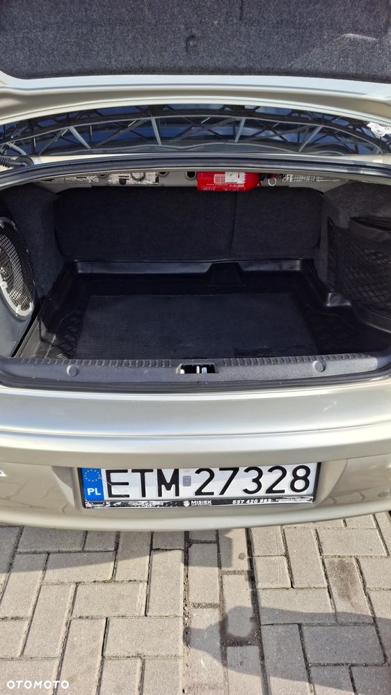 Mitsubishi Lancer 1.8 Invite - 35