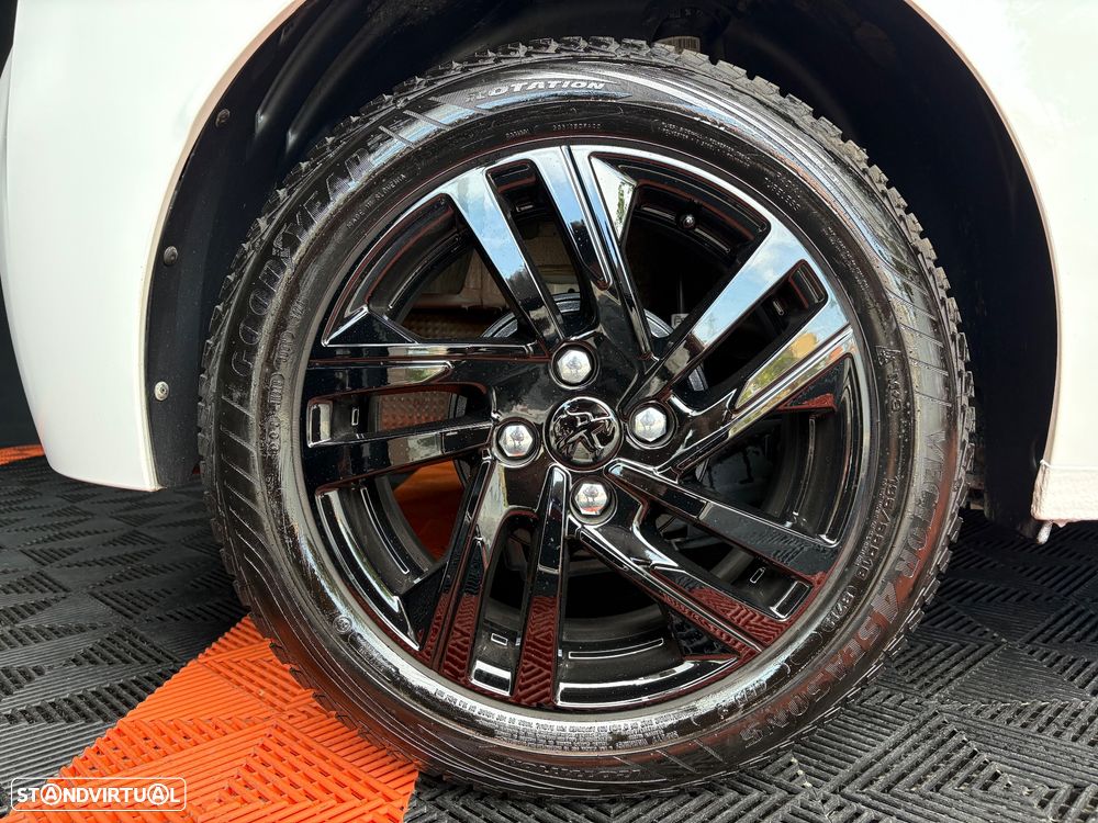 Peugeot 208 PureTech 100 Style - 25
