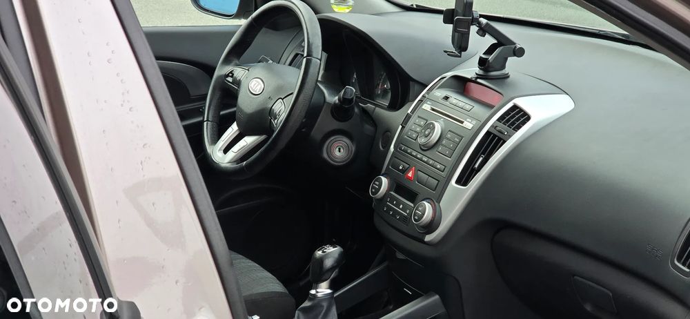 Kia Ceed 1.6 Crdi XL - 32