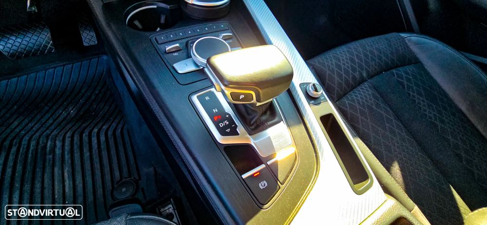 Audi A4 Avant 2.0 TDI DPF clean quattro S tronic S line Sport Pack - 23