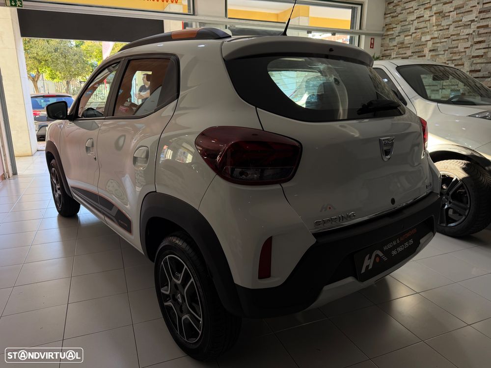 Dacia Spring - 10