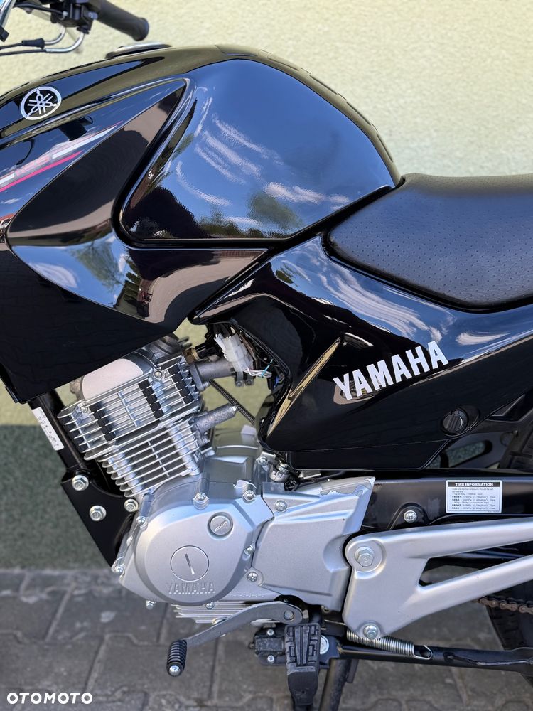 Yamaha YB - 25