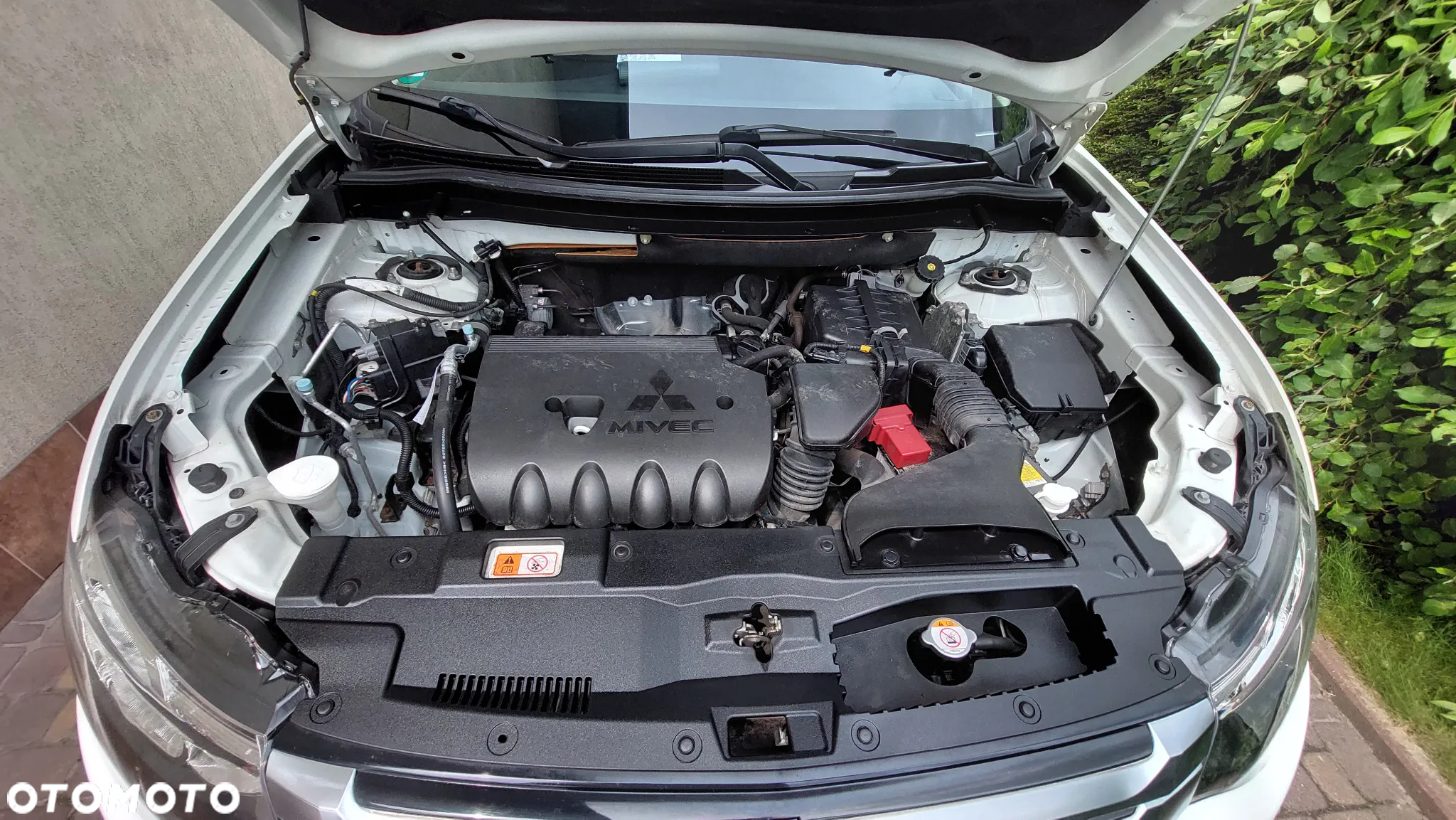 Mitsubishi Outlander 2.0 2WD Inform - 38