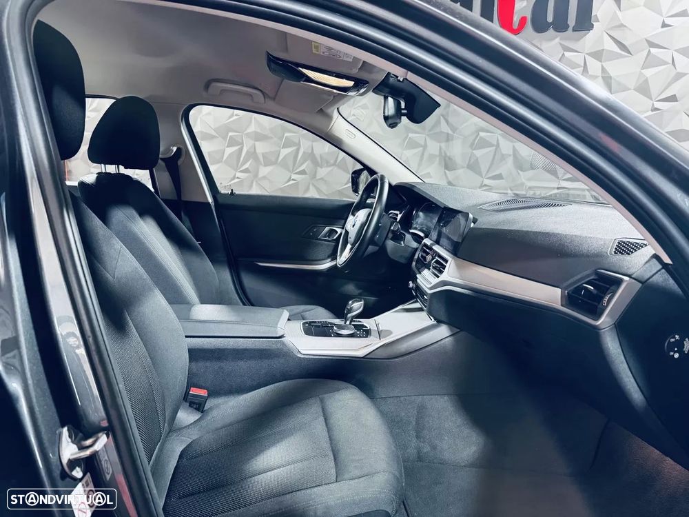 BMW 330 e Touring Aut. Sport Line - 26