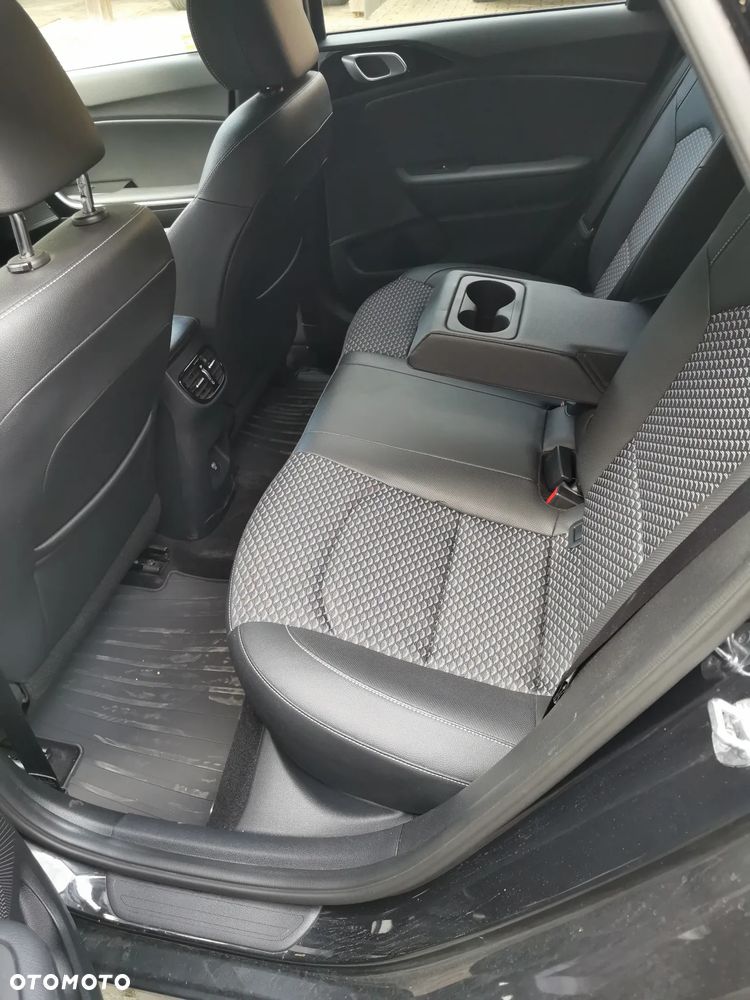 Kia Ceed 1.5 T-GDI L DCT - 17