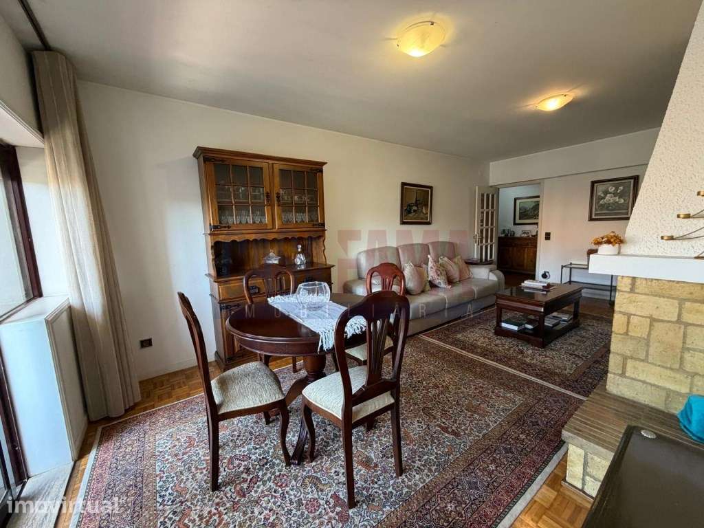 Apartamento T2 para Venda no Centro da Póvoa de Varzim - Grande imagem: 2/23