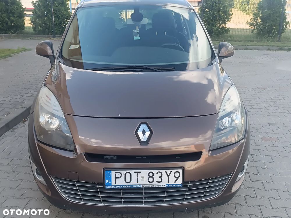 Renault Grand Scenic 1.9 dCi FAP Dynamique - 4