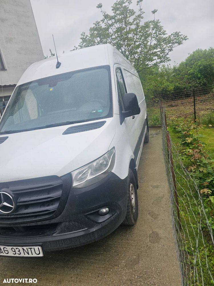 Mercedes-Benz Sprinter - 5