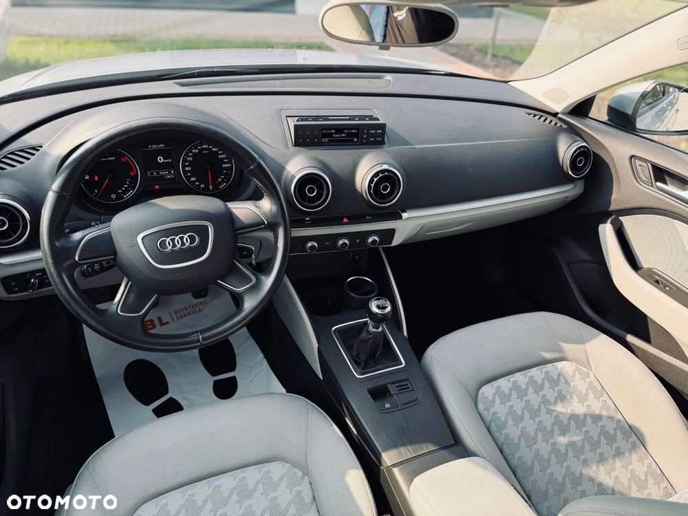 Audi A3 Sportback 1.6 TDI clean diesel Ambiente - 21