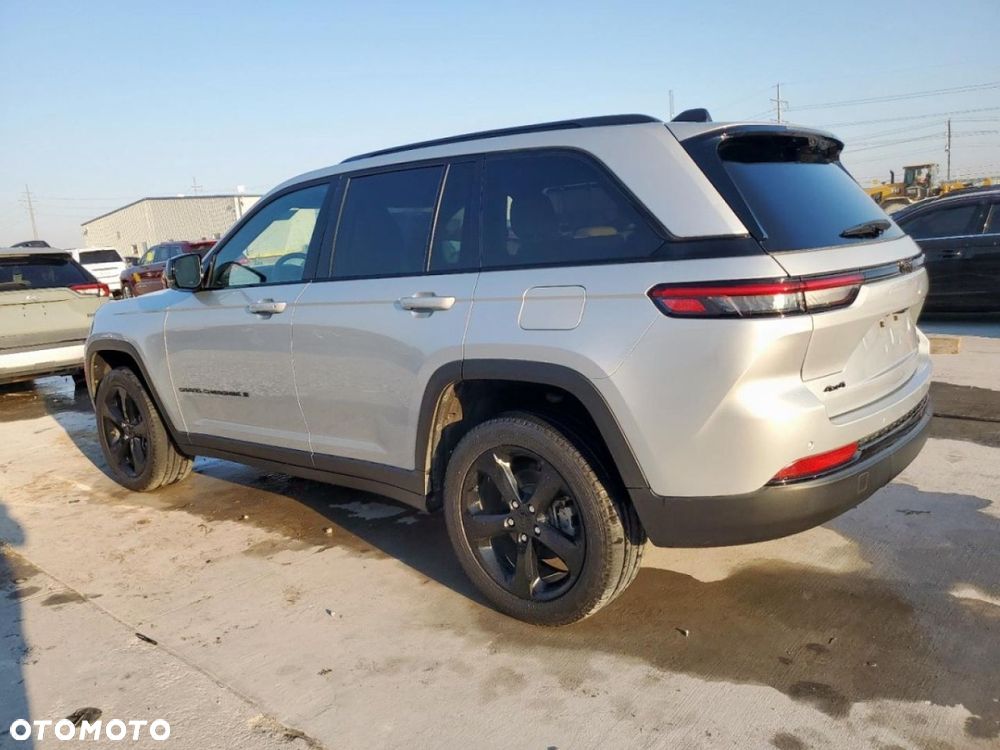 Jeep Grand Cherokee - 4