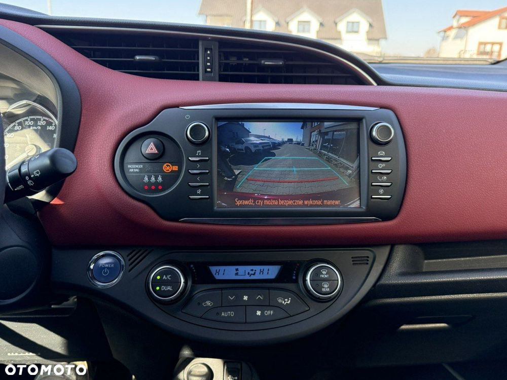 Toyota Yaris - 18