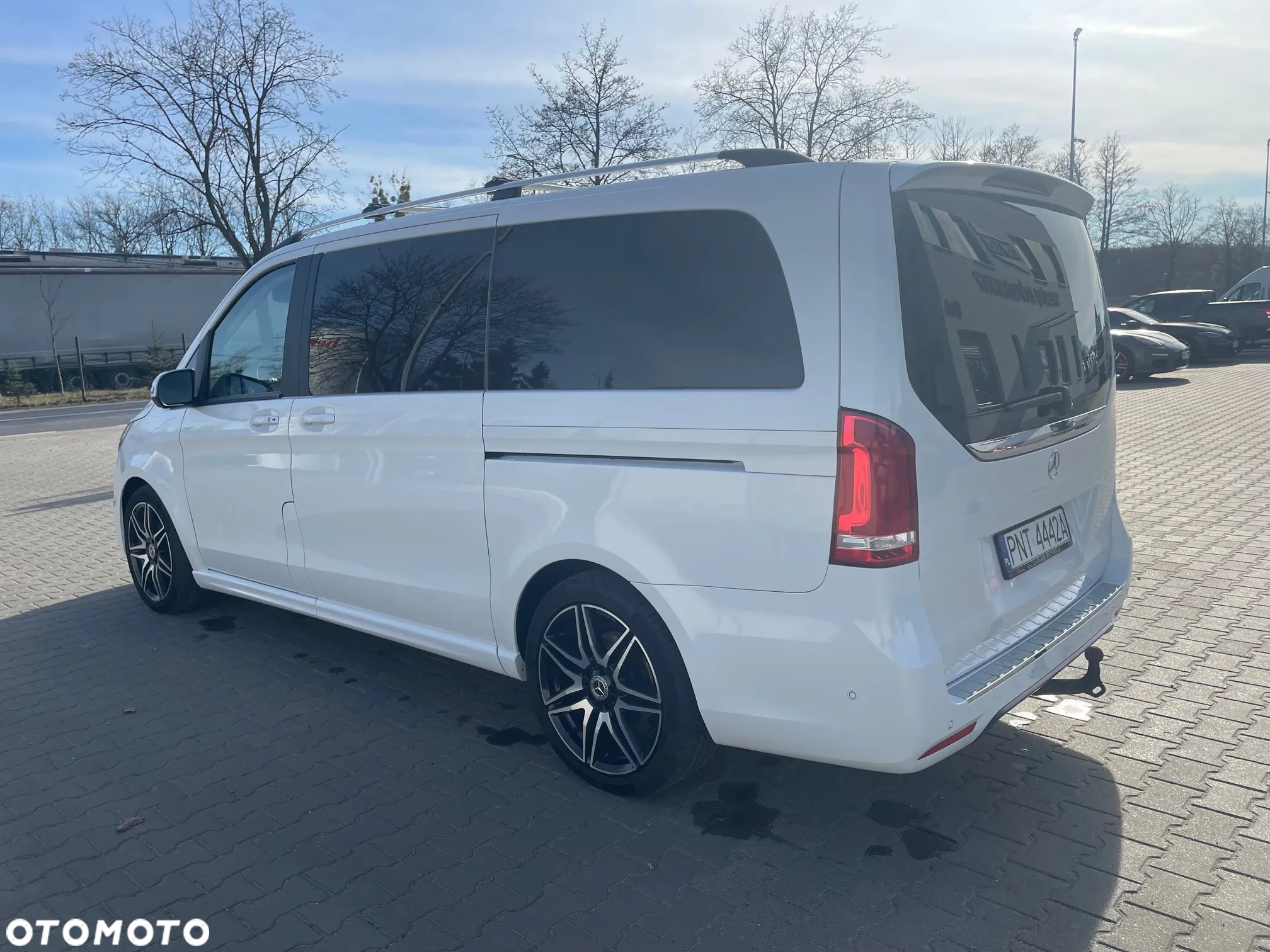 Mercedes-Benz Klasa V 300 d lang 9G-TRONIC Avantgarde - 6