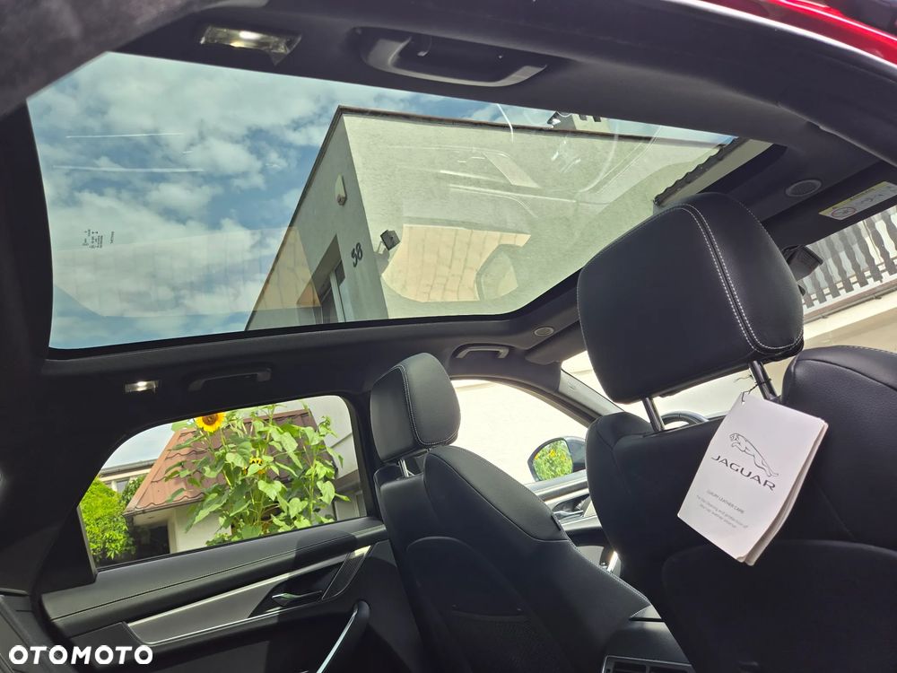Jaguar F-Pace P250 AWD R-Dynamic S - 14